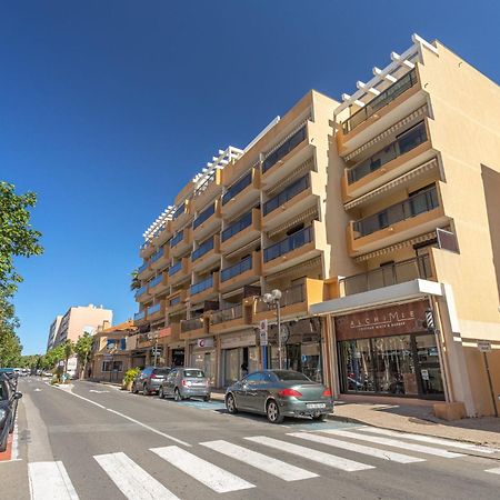 Apartment Saint James-12 By Interhome Le Lavandou Exterior photo