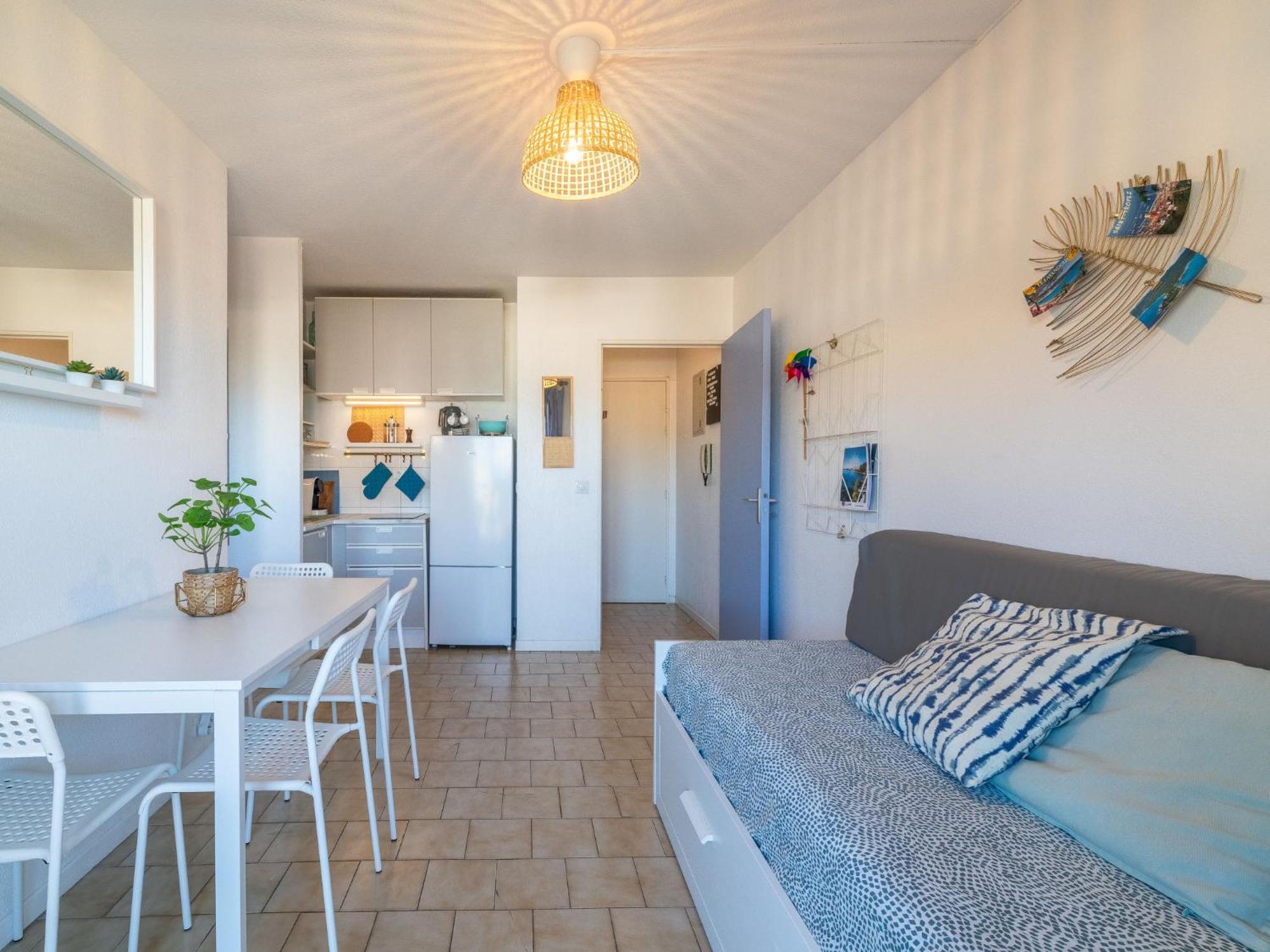 Apartment Saint James-12 By Interhome Le Lavandou Exterior photo