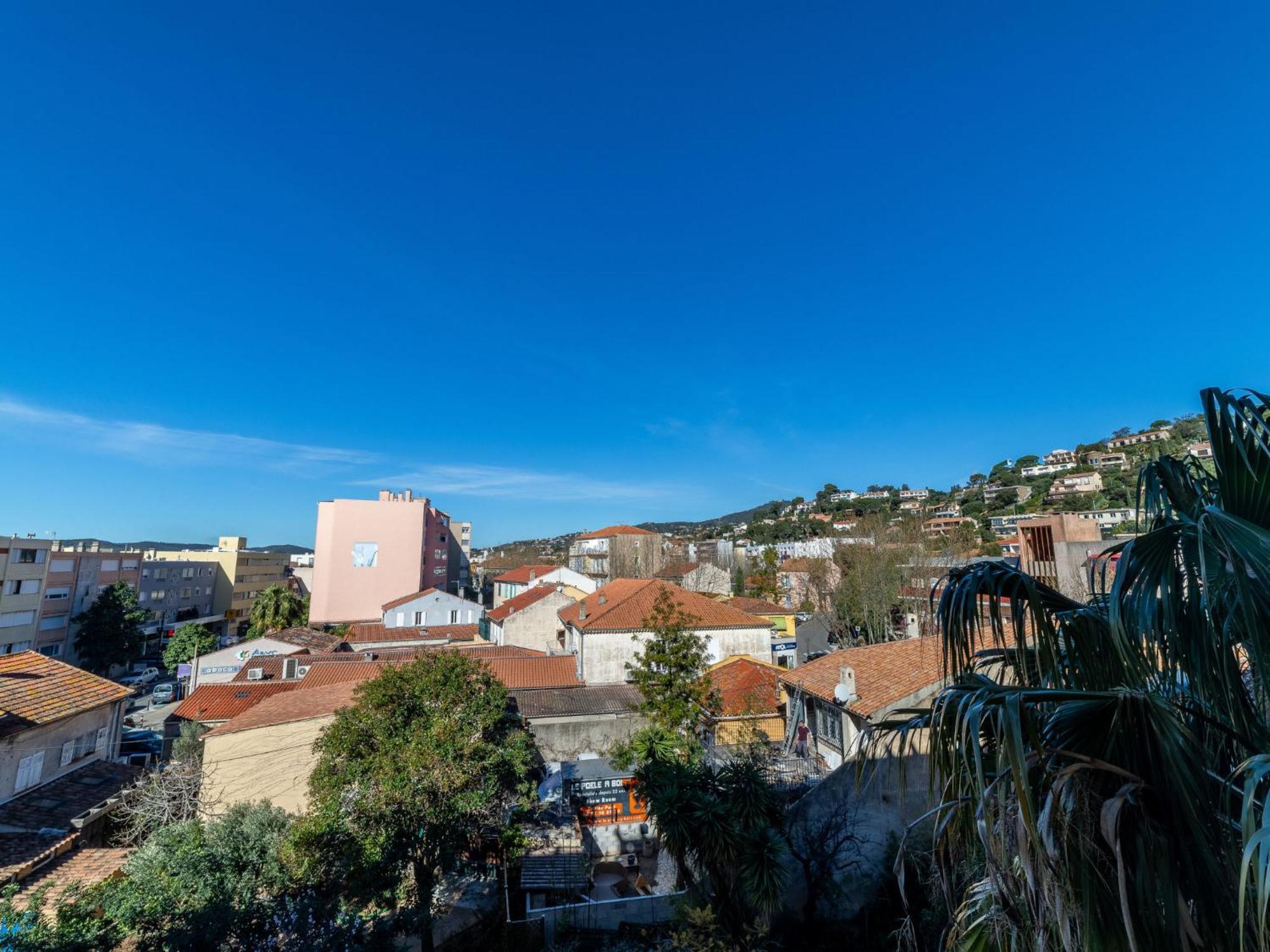 Apartment Saint James-12 By Interhome Le Lavandou Exterior photo